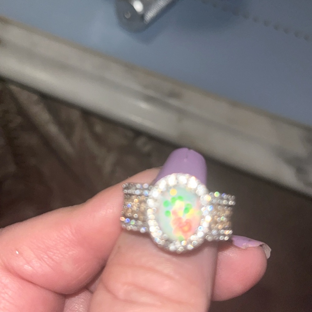 White Sapphire with fire king opal